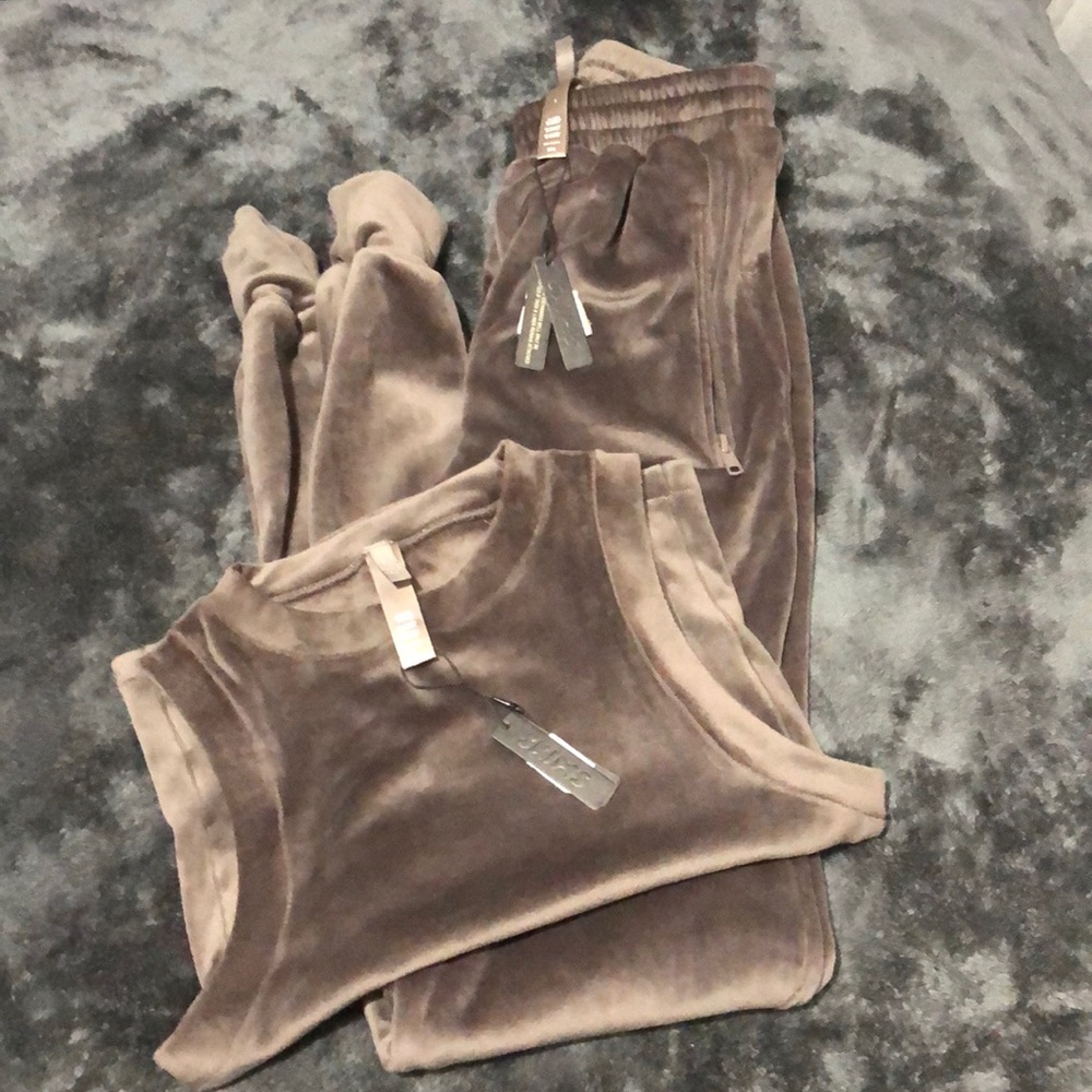 SKIMS Velour Set